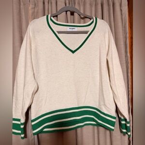 Old Navy V-Neck Sweater in Cream and Green